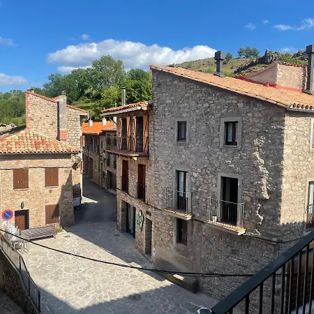 Fonda Peremiquel * Castellar de N'Hug
