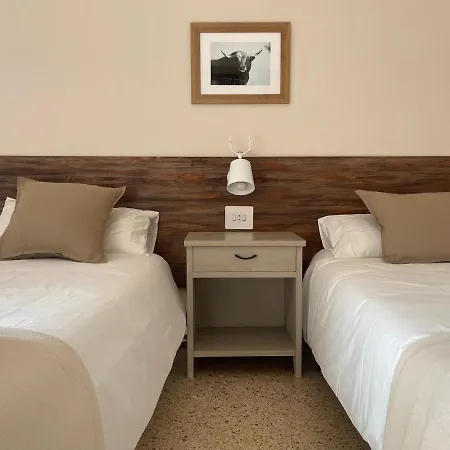 Fonda Peremiquel Hotel *