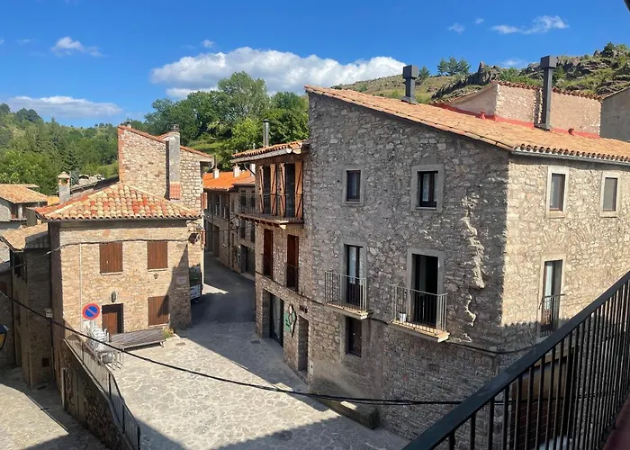 Fonda Peremiquel * Castellar De N'Hug
